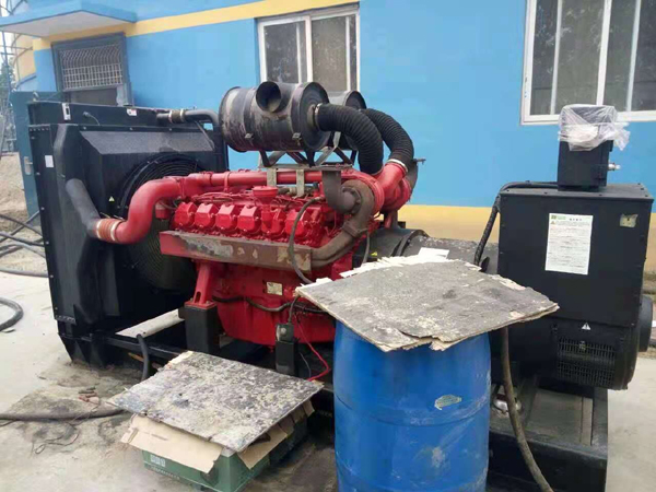 谷城关于柴油发电机组水箱污垢的产生与清理
