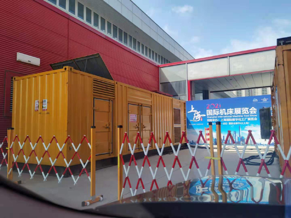 谷城发电车出租-发电机无电压或电压太低怎么办？