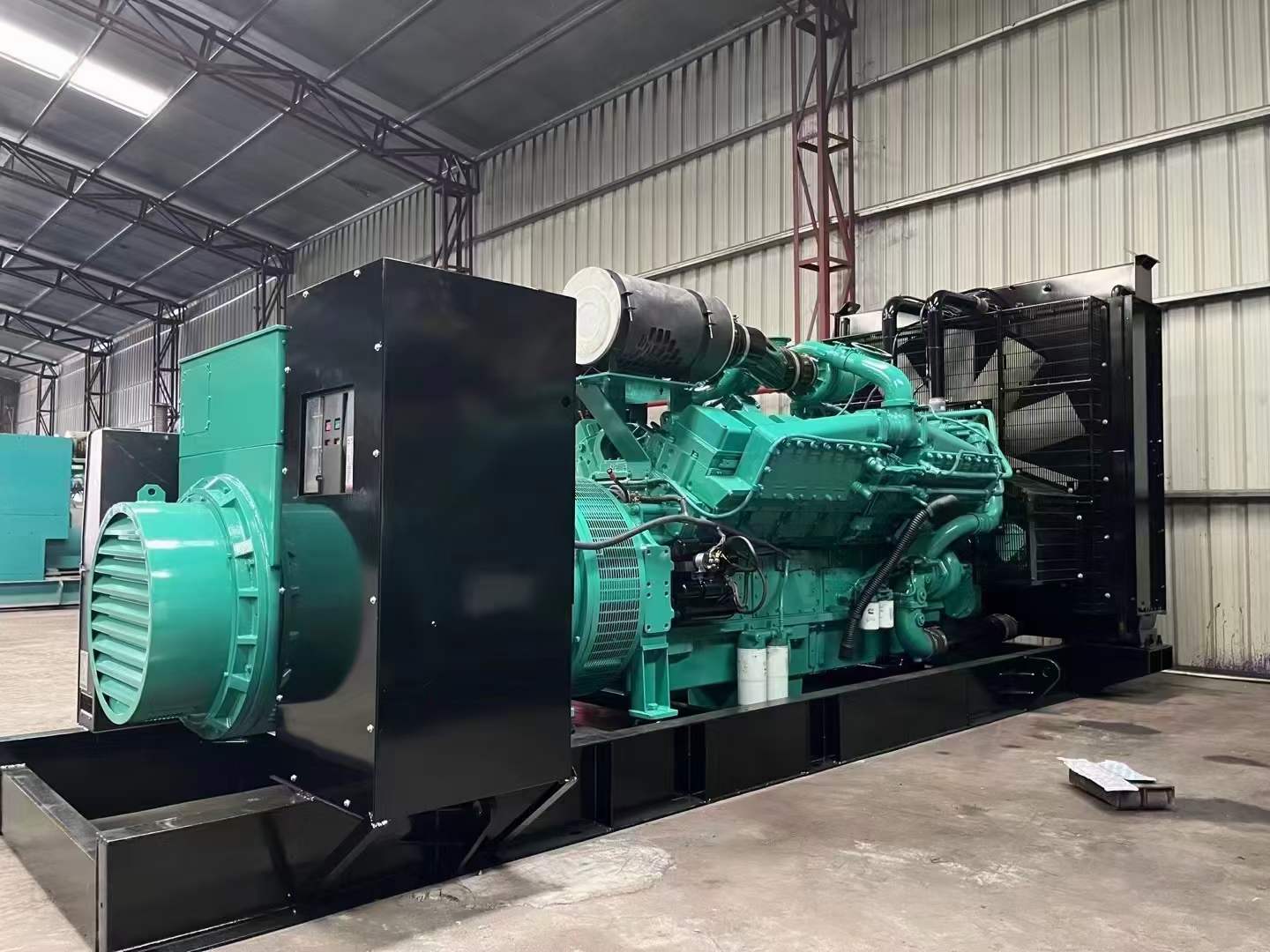 谷城如何降低 800kW 柴油发电机输出电流的波动？