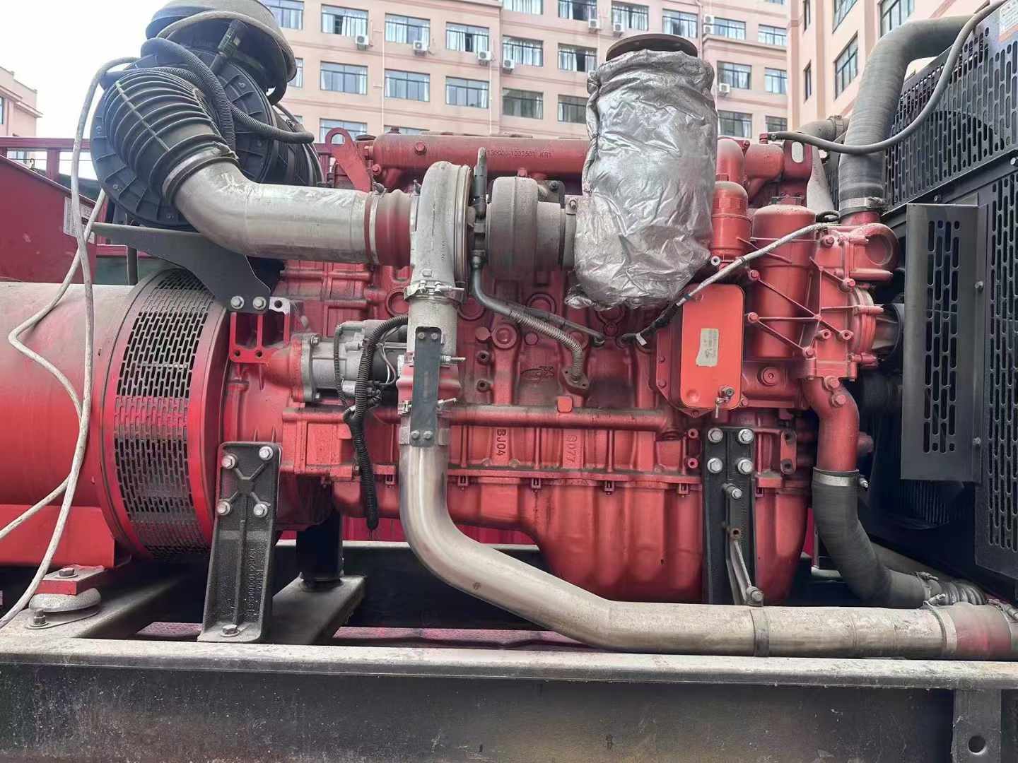 谷城如何选择适合 600kW 柴油发电机组的过载保护器？